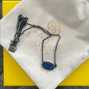 Kendra Scott necklace
